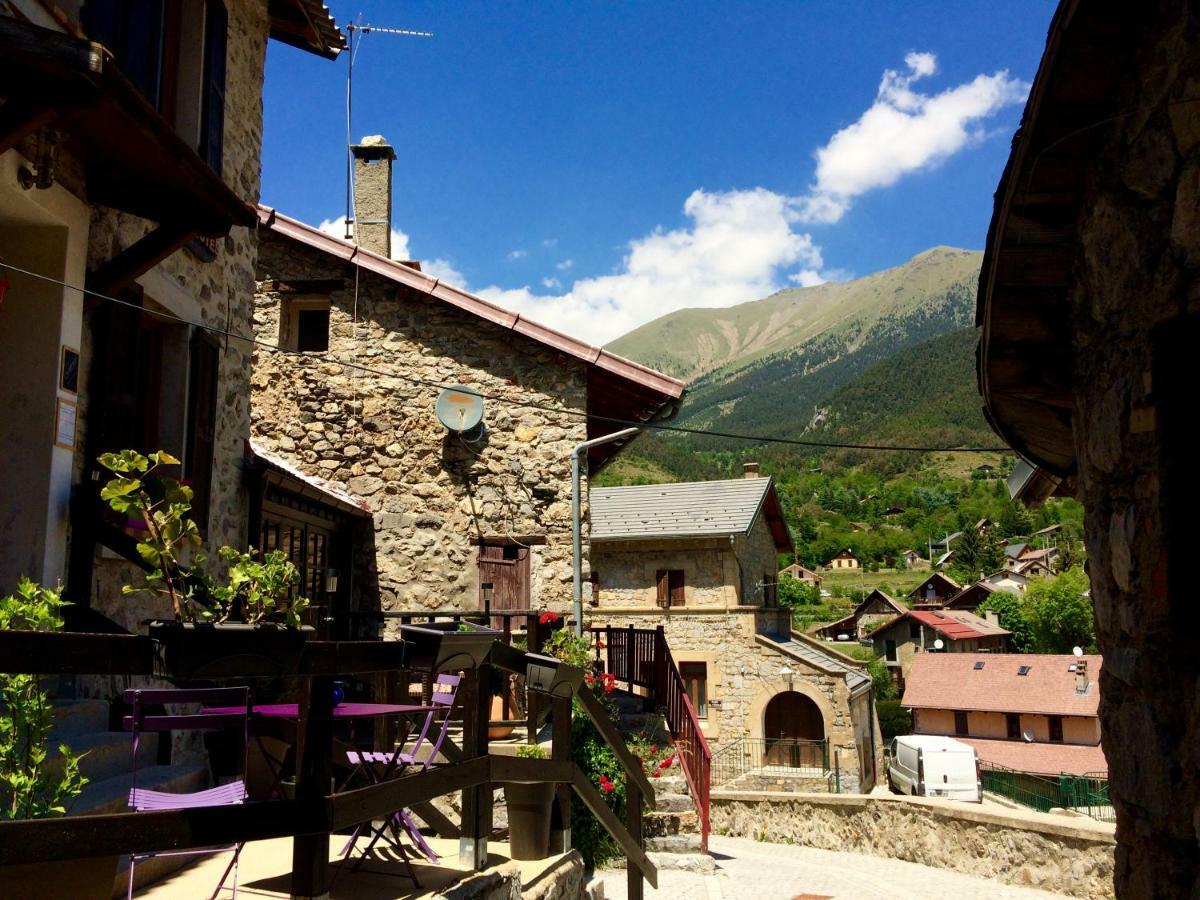 Les Chambres Du Presbytere Du Val Valdeblore Luaran gambar